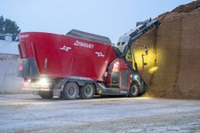 Triotrac L self propelled TMR mixer