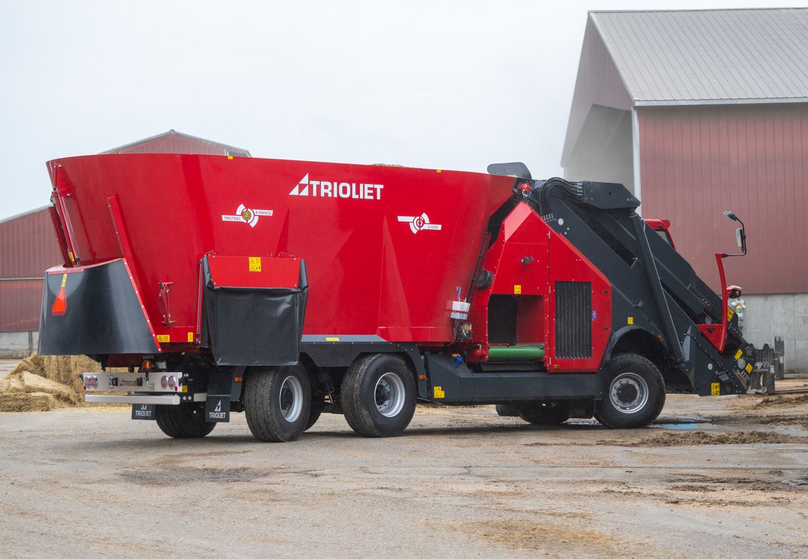 Self propelled TMR mixer Triotrac X