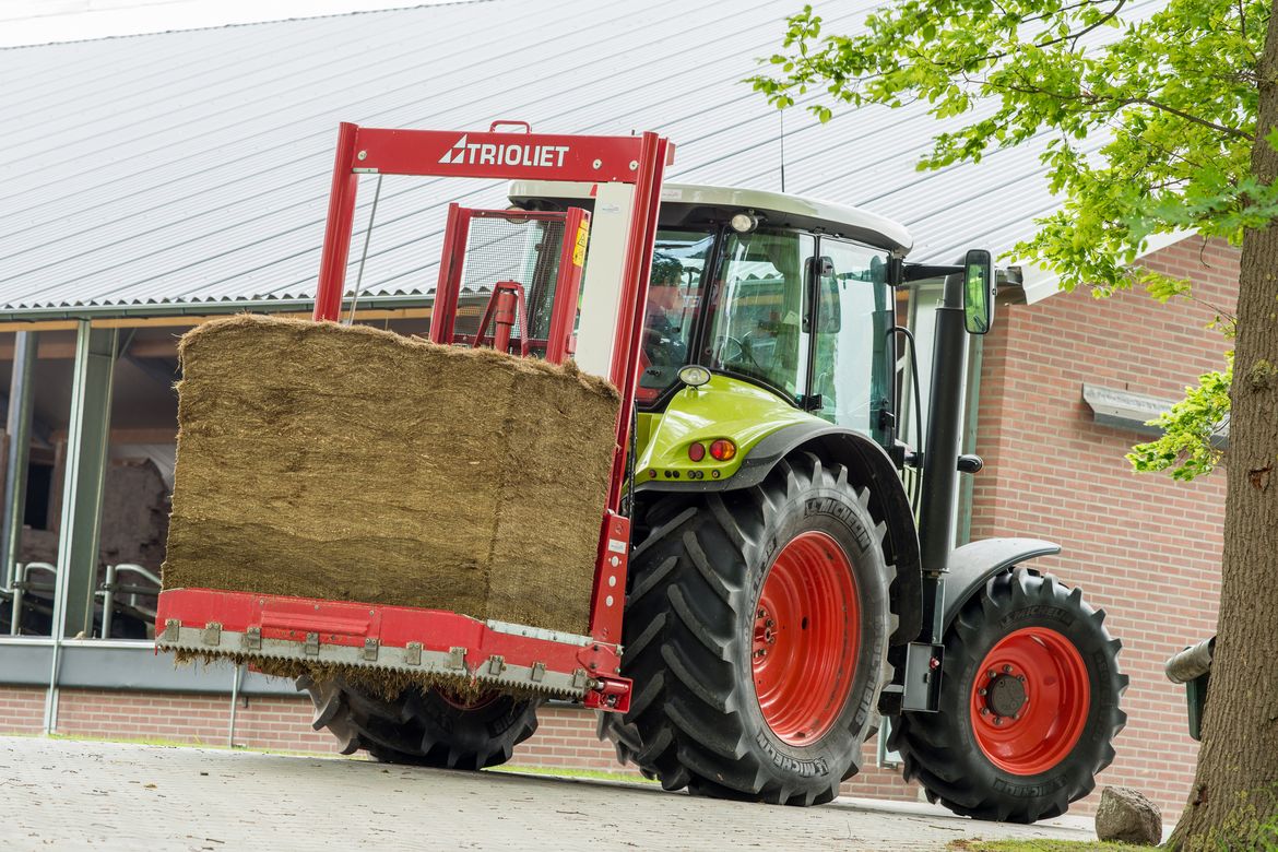 Silage-cutting-is-well-known-at-dairy-farmers