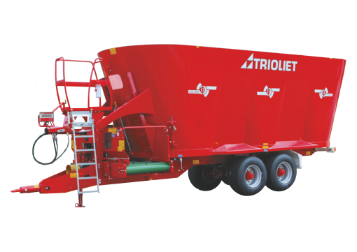 Feed-the-cattle-with-this-large-cattle-feed-mixer